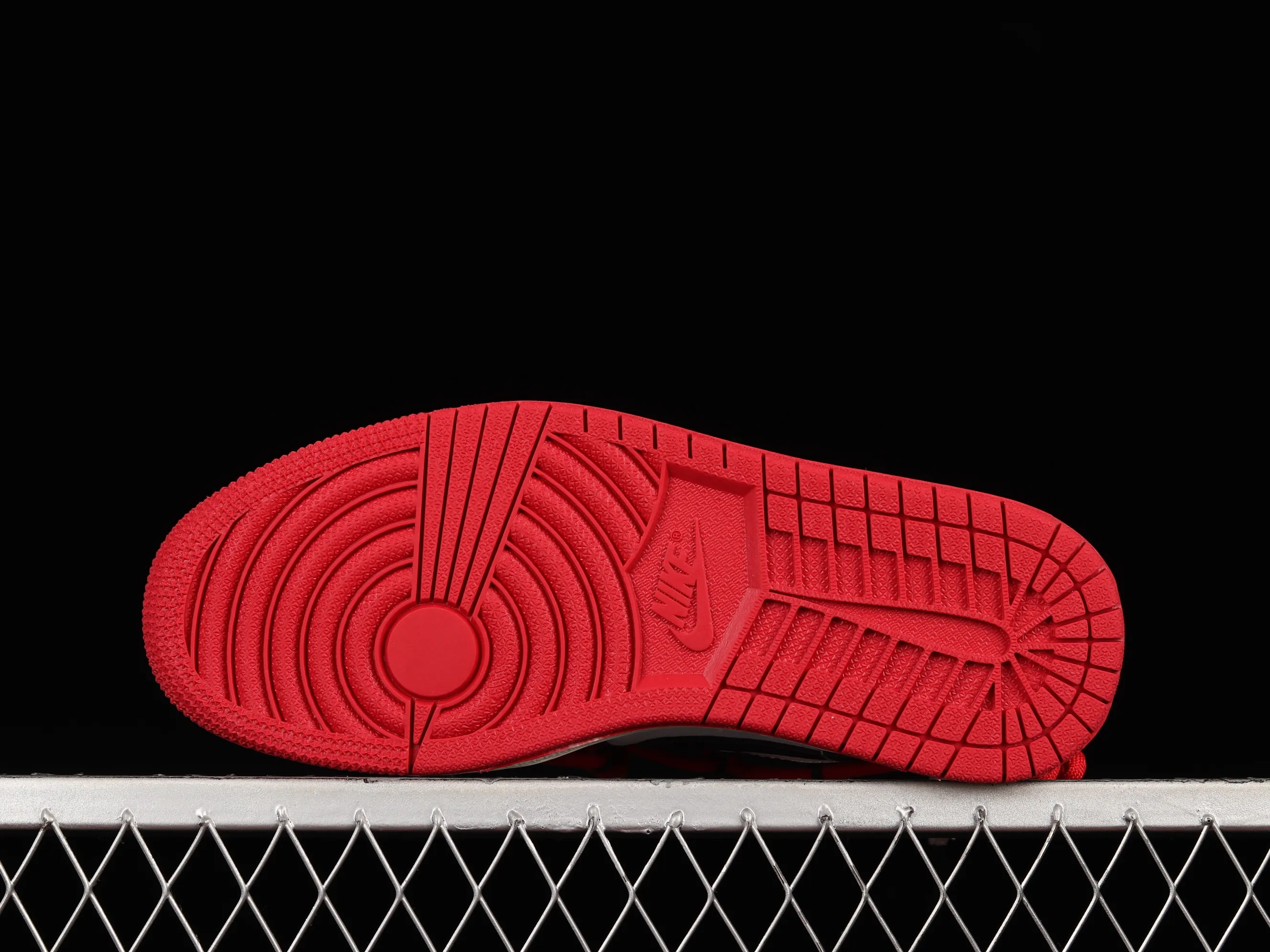 All categories Air Jordan Jordan series basketball shoes Air Jordan 1 Low Air Jordan 1 Low AJ1 Joe 1 customized version Vibe flavor deconstruction sports culture basketball shoes 553558-186